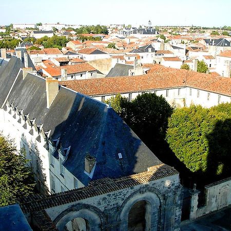 Abbaye Royale Otel Saint-Jean-dʼAngély Dış mekan fotoğraf
