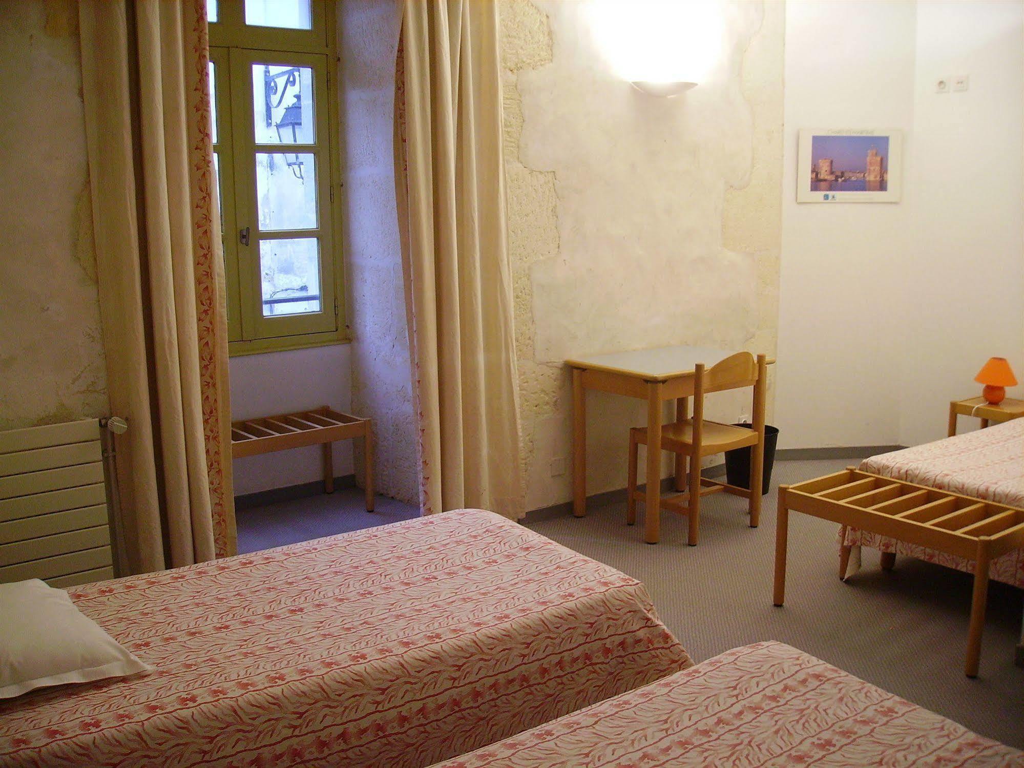 Abbaye Royale Otel Saint-Jean-dʼAngély Dış mekan fotoğraf